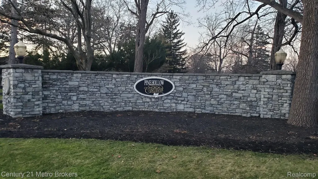 6320 Withers Way Court Grand Blanc Charter Township MI 48439