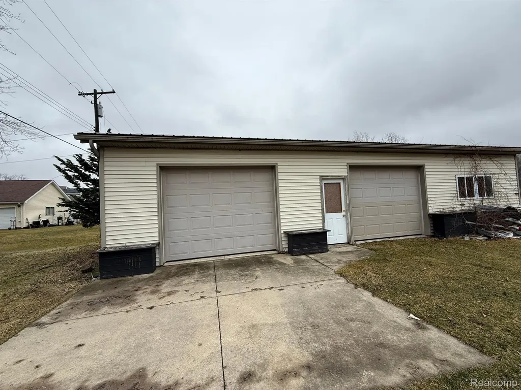 4063 Main Street Brown City City MI 48416