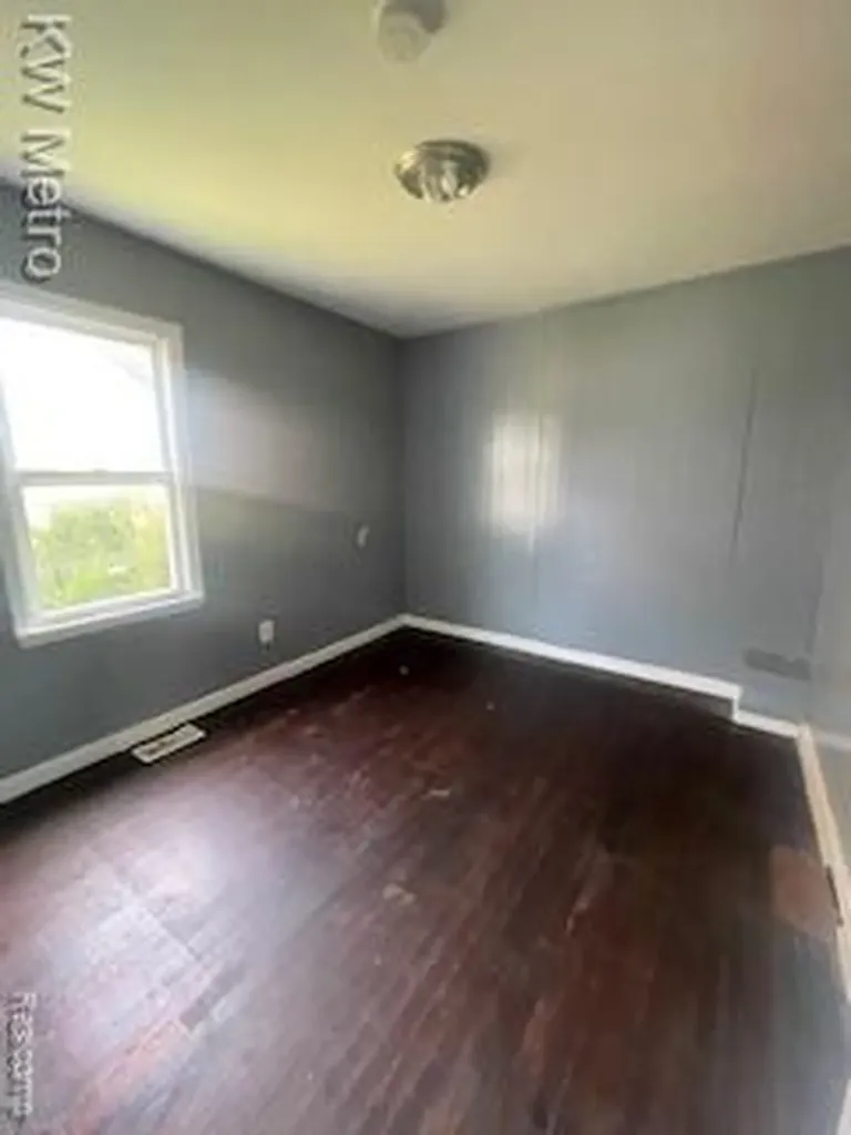 6390 Faust Avenue Detroit City MI 48228