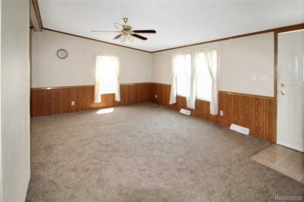 7063 Sargent Street Romulus City MI 48174