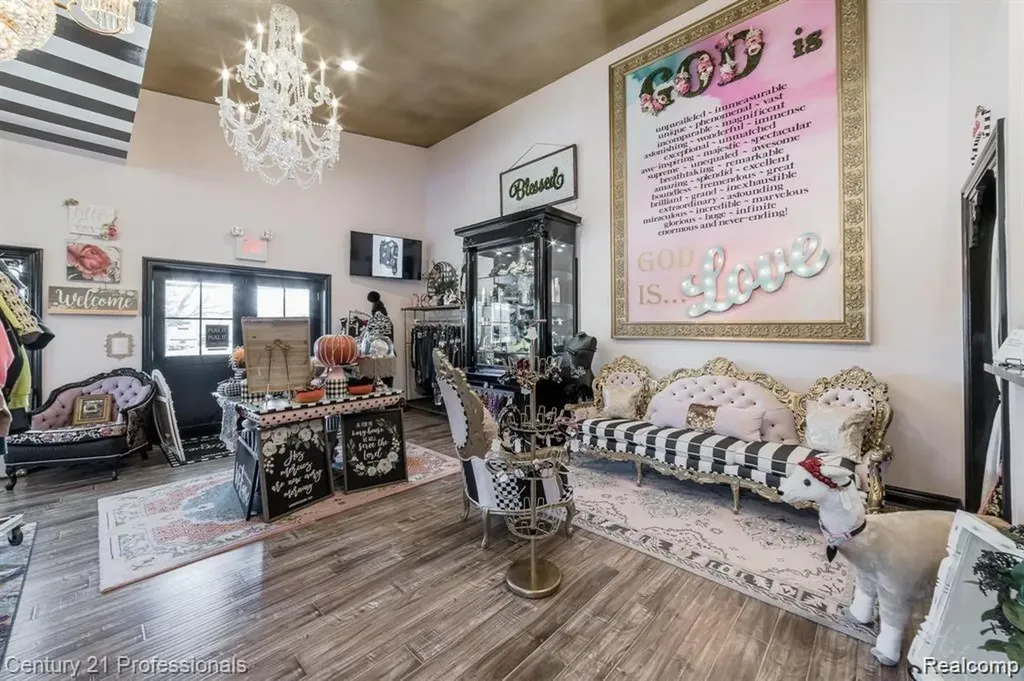 9861 Dixie Highway Springfield Charter Township MI 48348