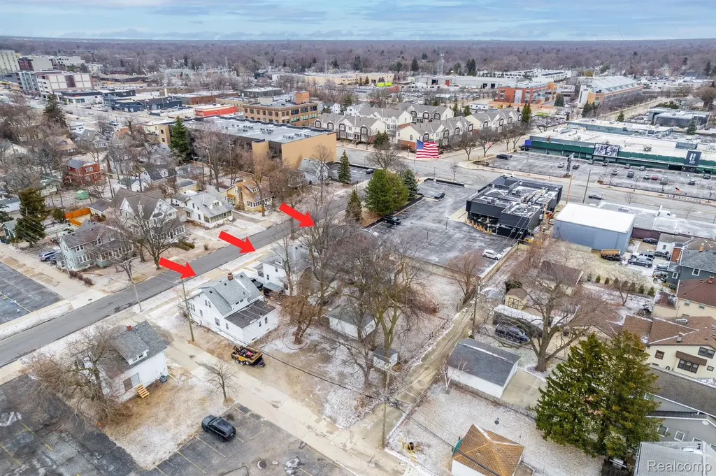 207 W Parent Avenue Royal Oak City MI 48067