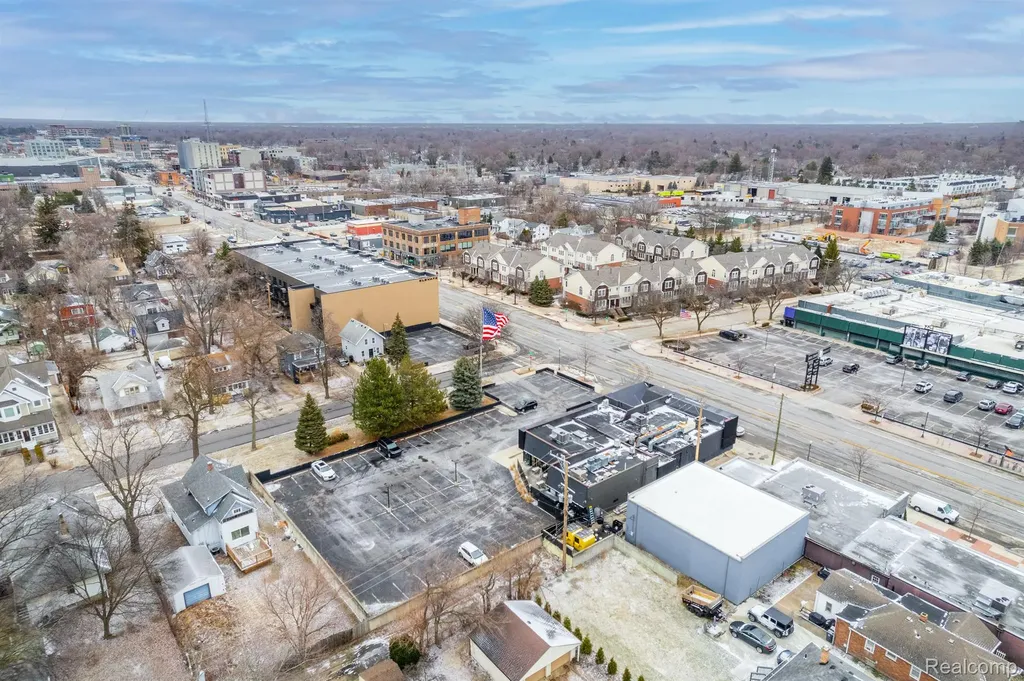 201 W Parent Avenue Royal Oak City MI 48067
