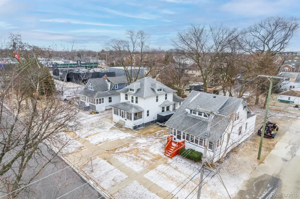 201 W Parent Avenue Royal Oak City MI 48067