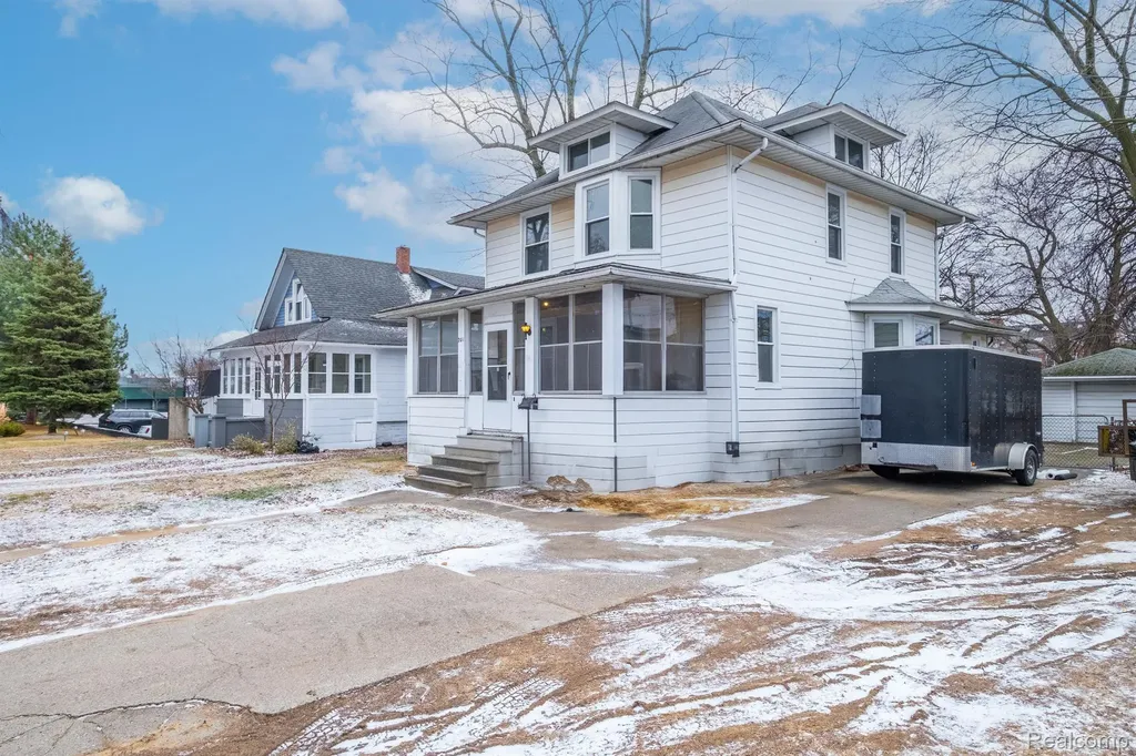 127 W Parent Avenue Royal Oak City MI 48067