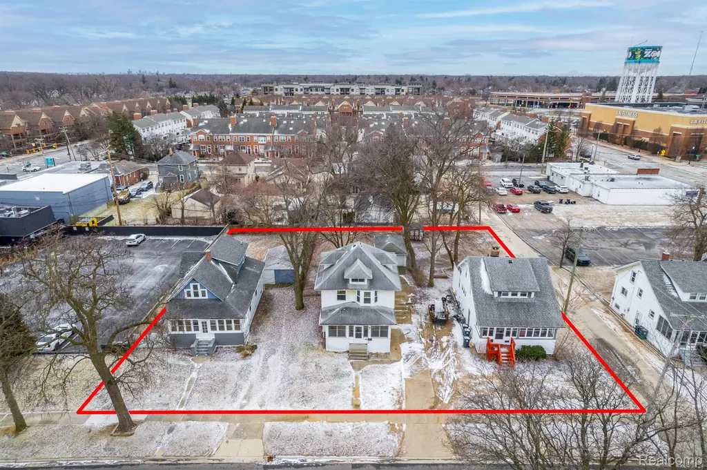 127 W Parent Avenue Royal Oak City MI 48067