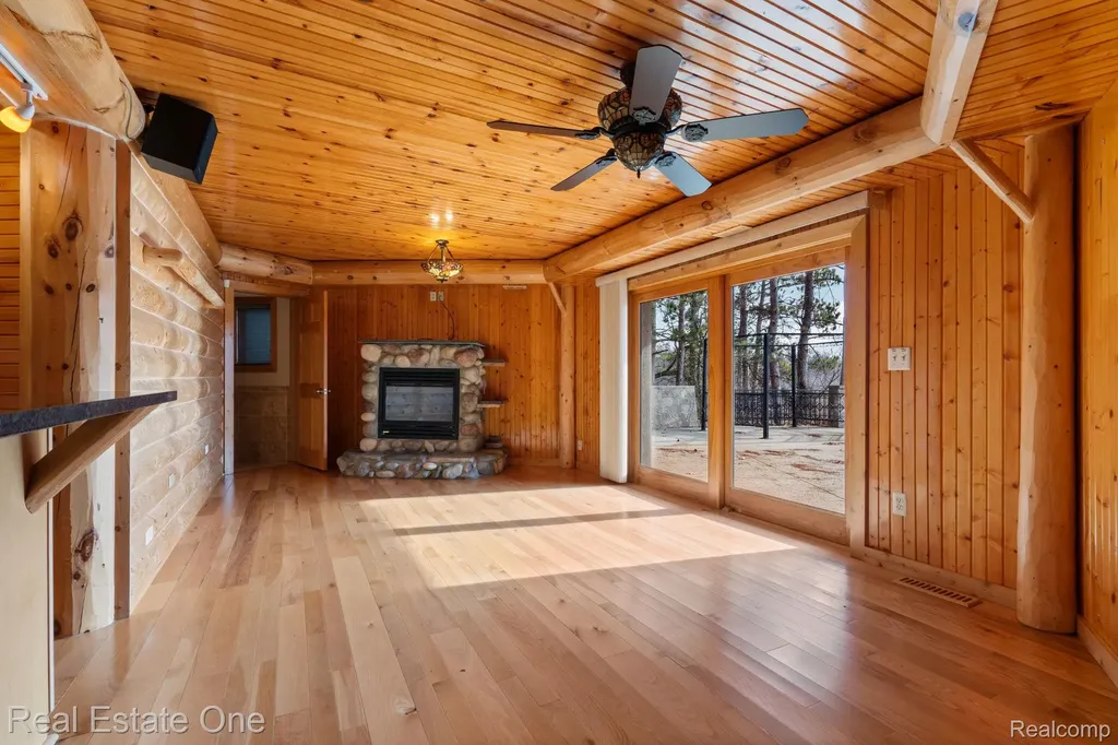 Oceola Township MI 48855