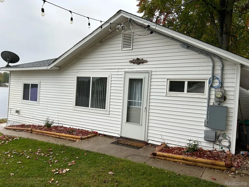 1249 N Crooked Lake Drive Garfield Township MI 48632