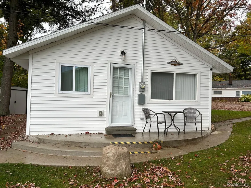 1249 N Crooked Lake Drive Garfield Township MI 48632