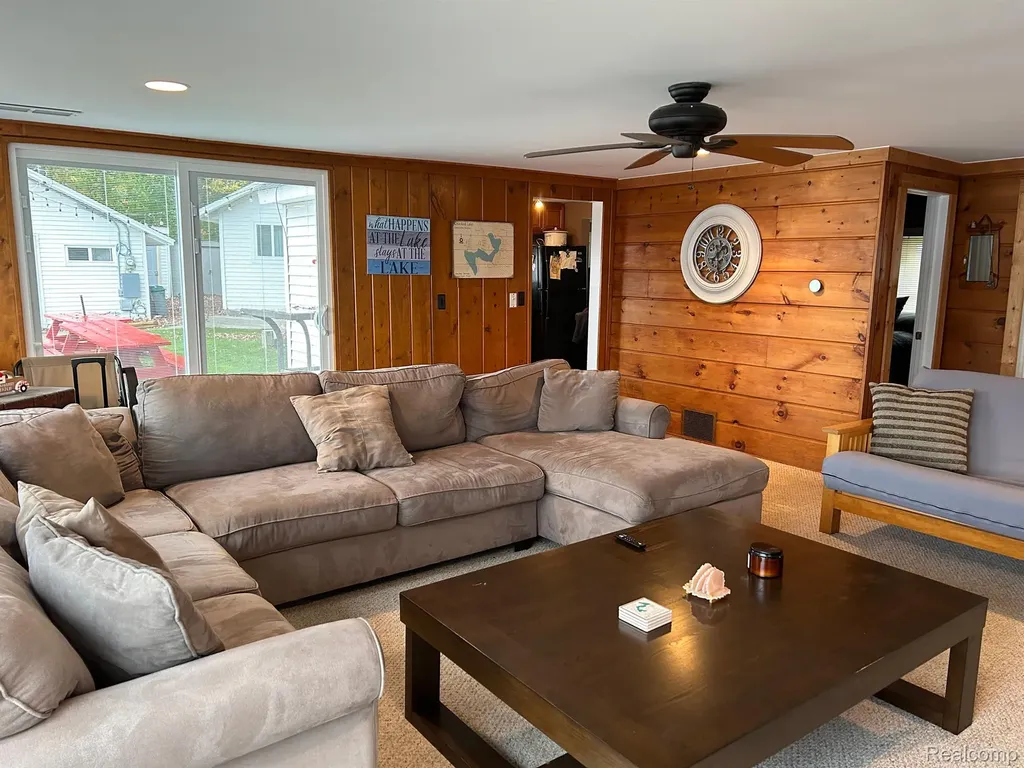 1249 N Crooked Lake Drive Garfield Township MI 48632