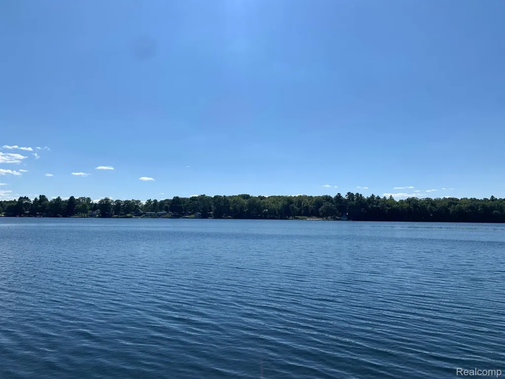 1249 N Crooked Lake Drive Garfield Township MI 48632