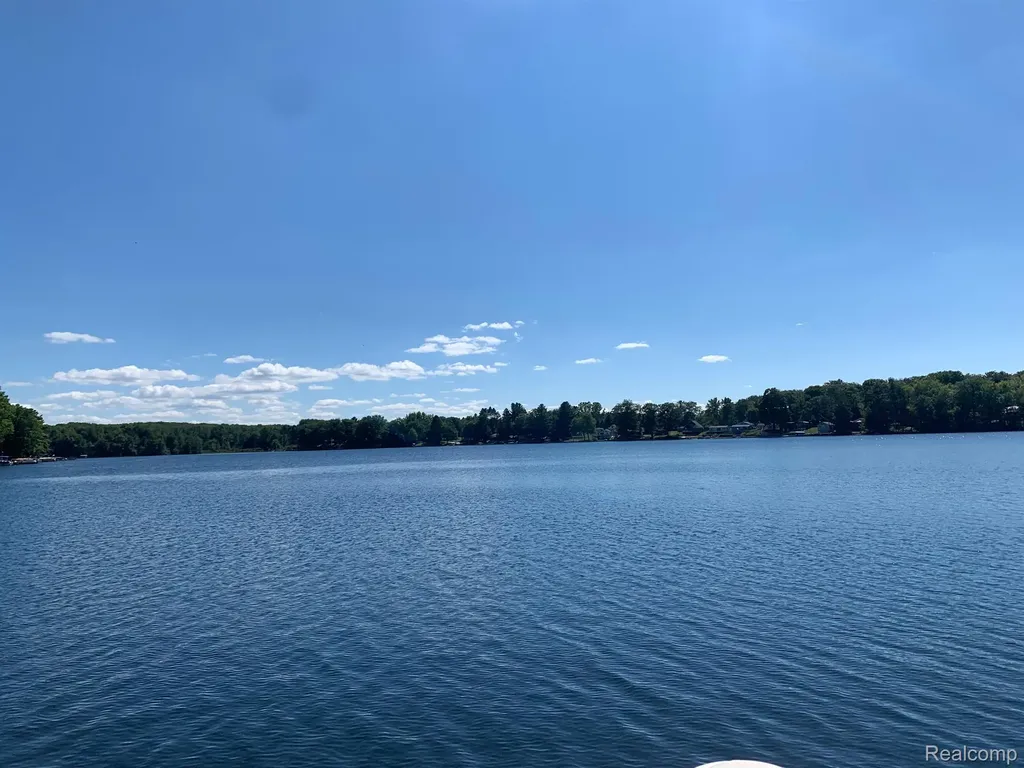 1249 N Crooked Lake Drive Garfield Township MI 48632
