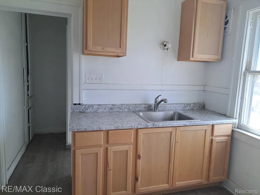 2979 Tuxedo Street Detroit City MI 48206