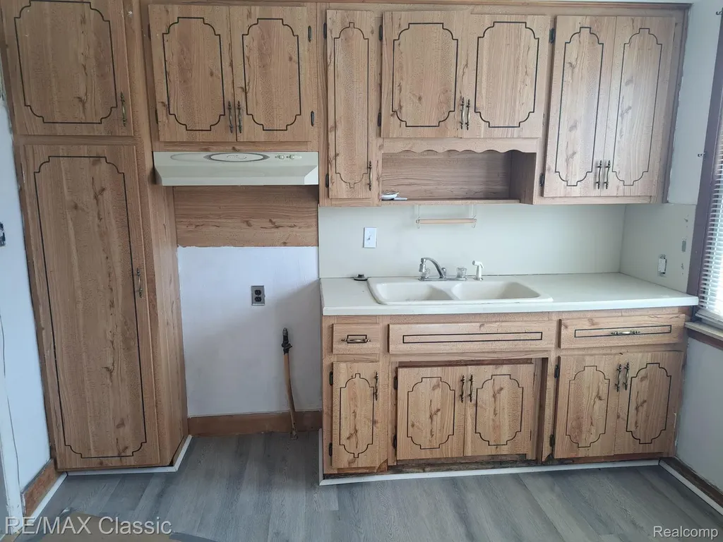 2979 Tuxedo Street Detroit City MI 48206