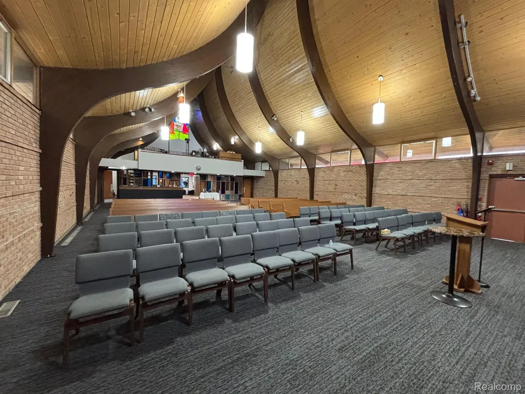 961 E Maple Street Holly Township MI 48442