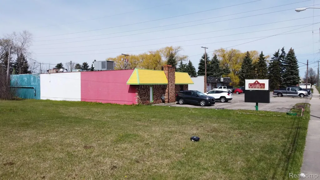 31227 Dequindre Road Madison Heights City MI 48071