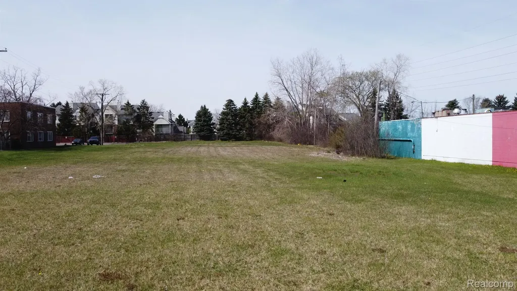 31227 Dequindre Road Madison Heights City MI 48071