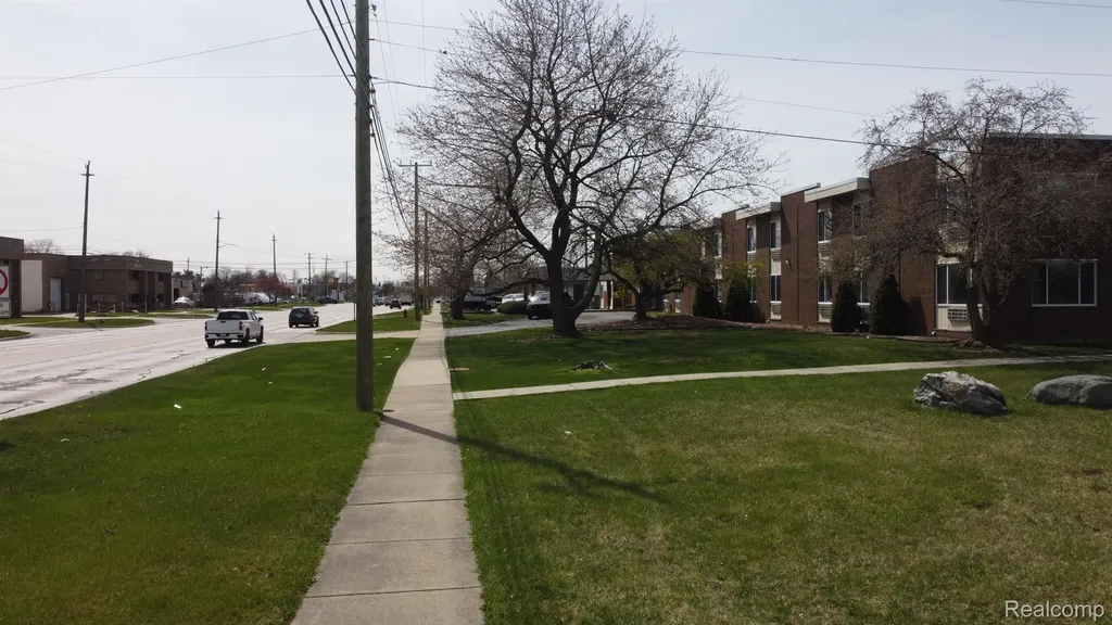 31227 Dequindre Road Madison Heights City MI 48071