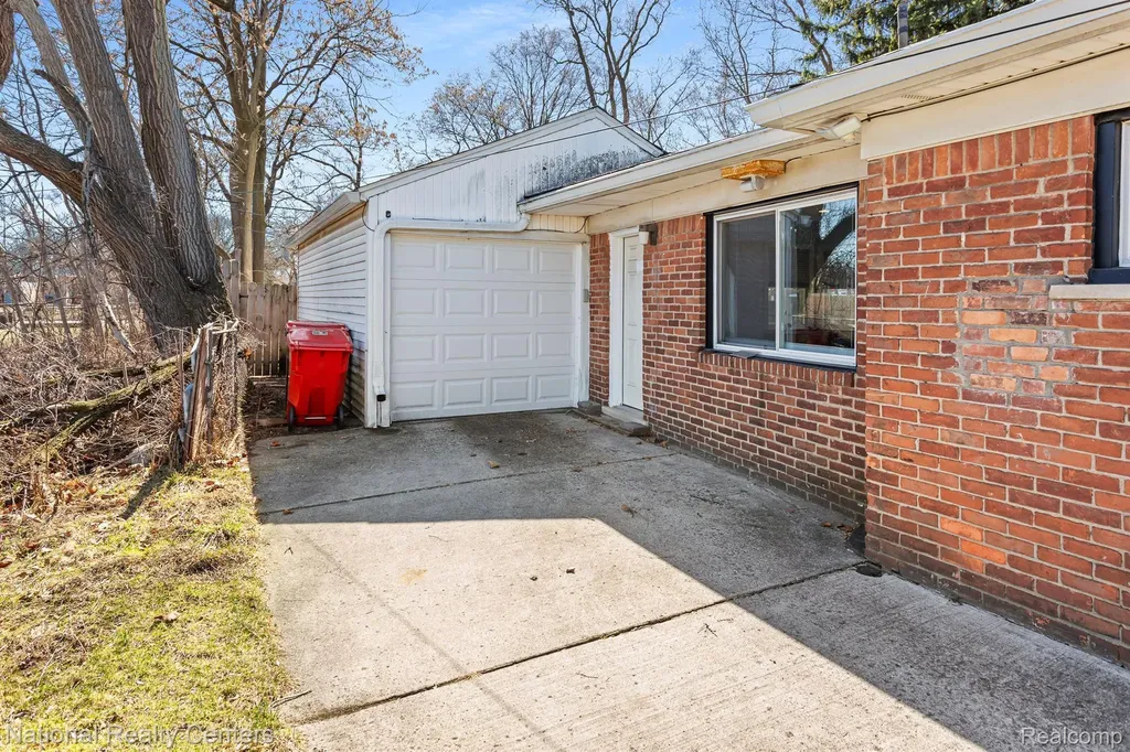 18155 Westhaven Avenue Southfield City MI 48075