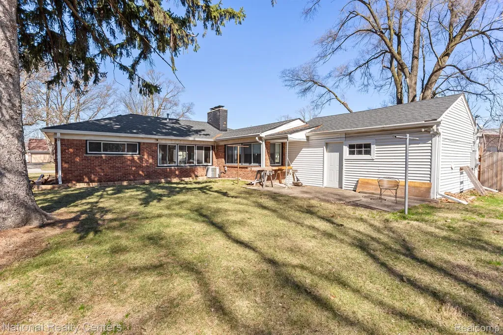 18155 Westhaven Avenue Southfield City MI 48075