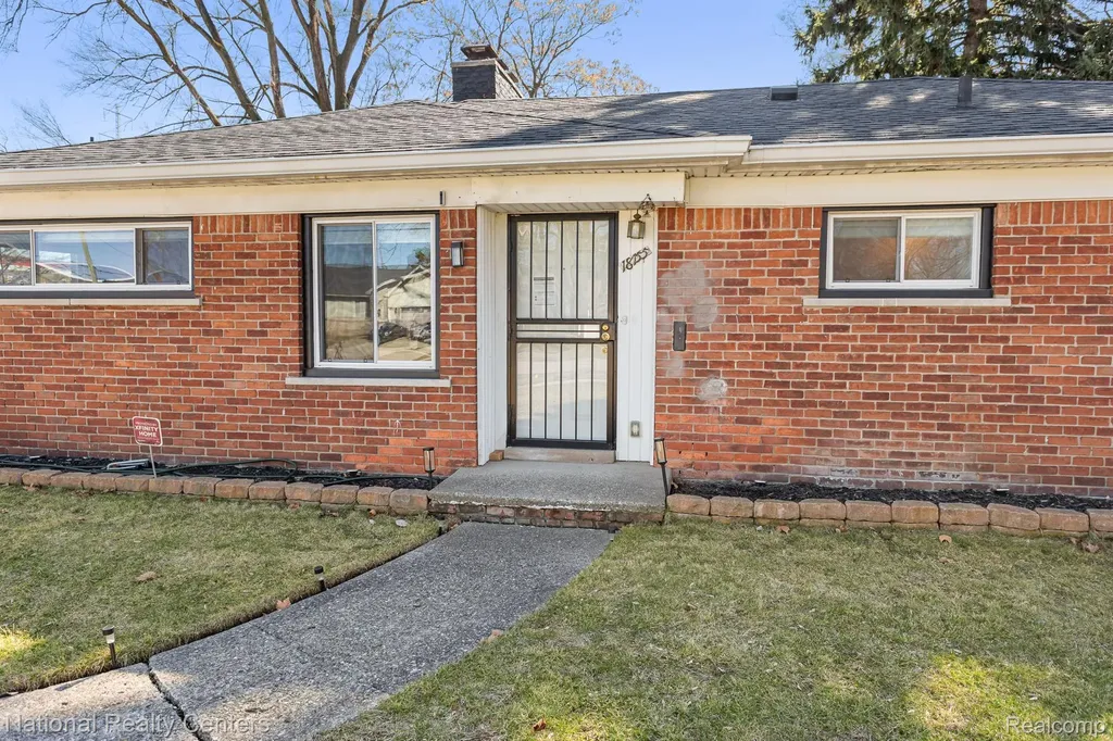 18155 Westhaven Avenue Southfield City MI 48075