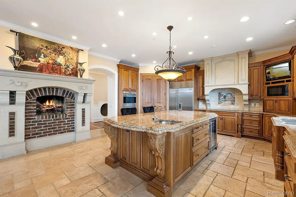 10399 Lakeshore Drive E Goodrich Village MI 48438