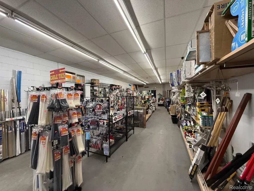 16325 W Warren Avenue Detroit City MI 48228