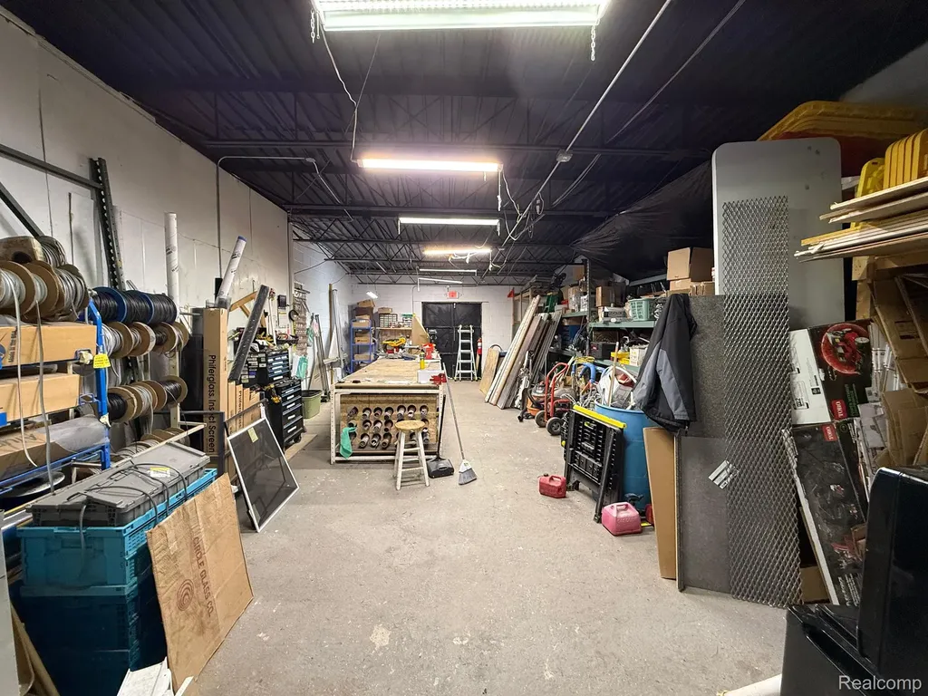 16325 W Warren Avenue Detroit City MI 48228