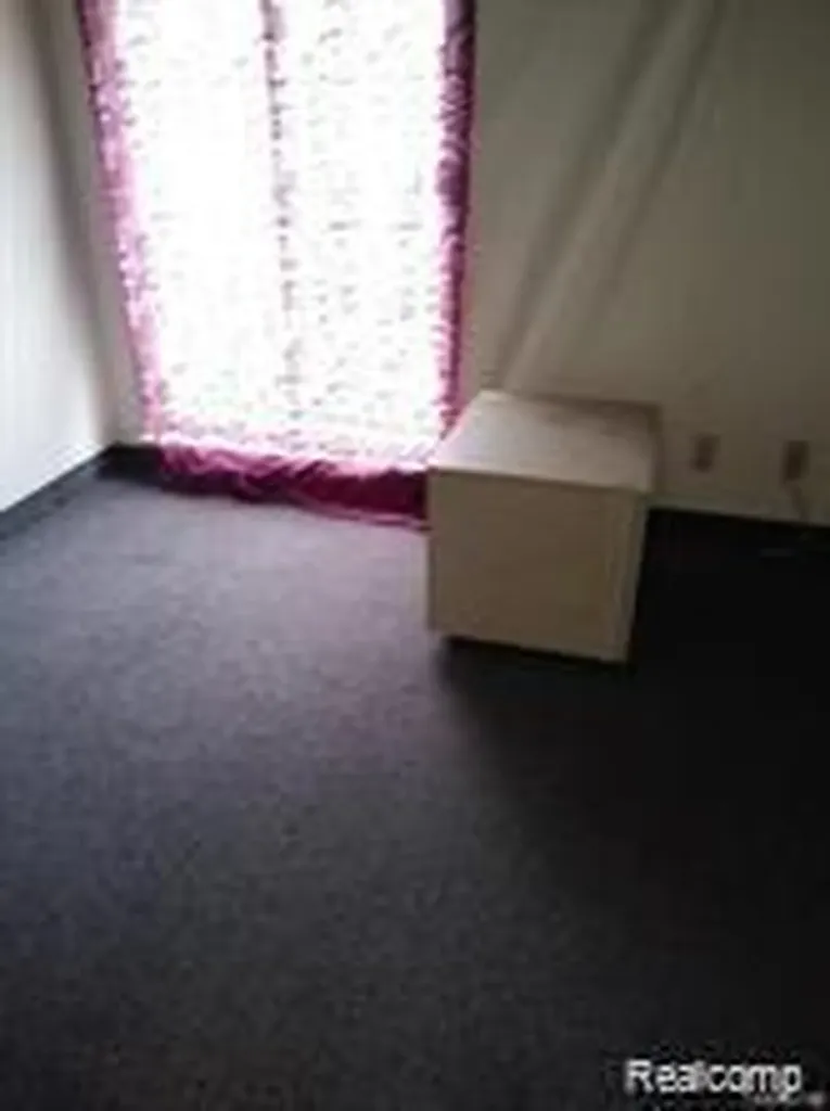 25755 Southfield Road Southfield City MI 48075
