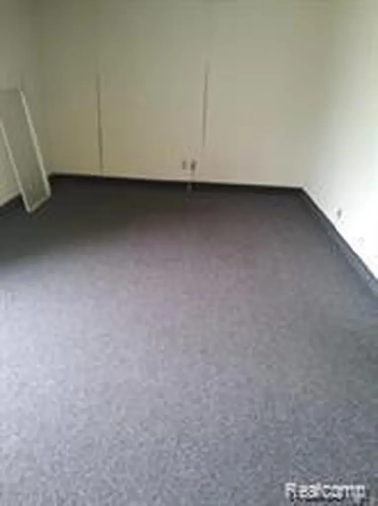 25755 Southfield Road Southfield City MI 48075