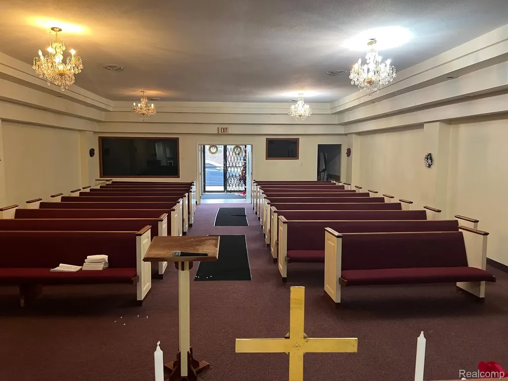 15144 Plymouth Road Detroit City MI 48227