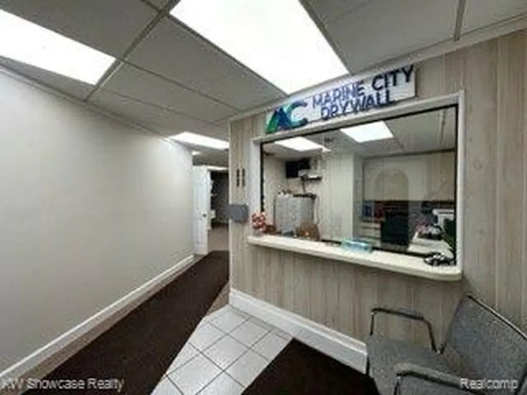 9440 Elizabeth Lake Road White Lake Charter Township MI 48386