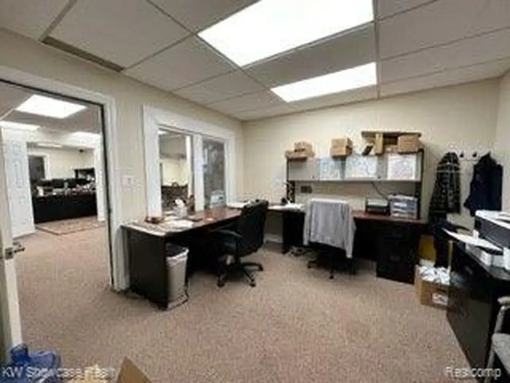 9440 Elizabeth Lake Road White Lake Charter Township MI 48386