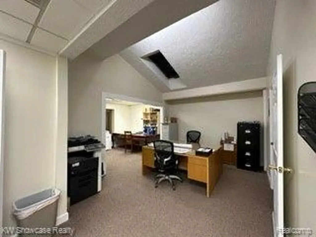 9440 Elizabeth Lake Road White Lake Charter Township MI 48386