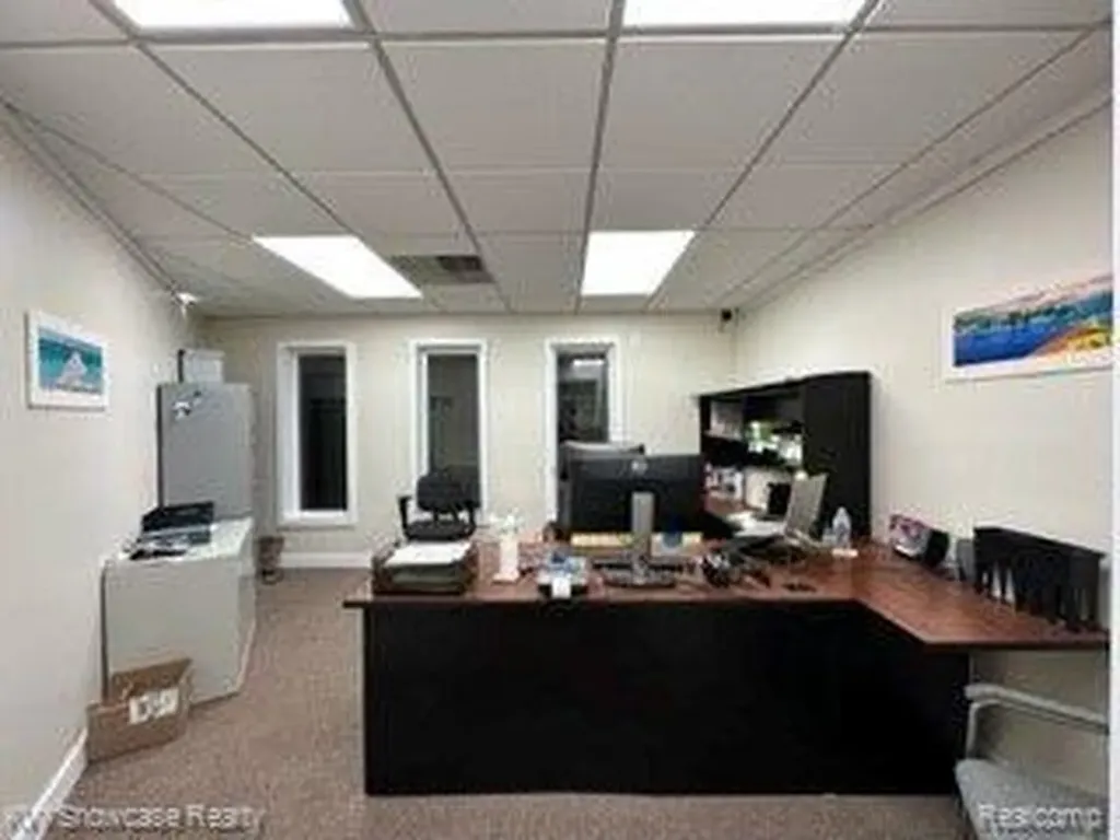 9440 Elizabeth Lake Road White Lake Charter Township MI 48386