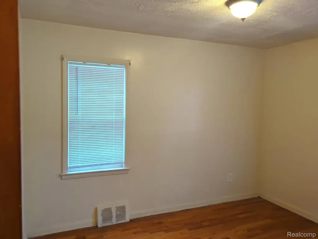 20313 Schoenherr Street Detroit City MI 48205