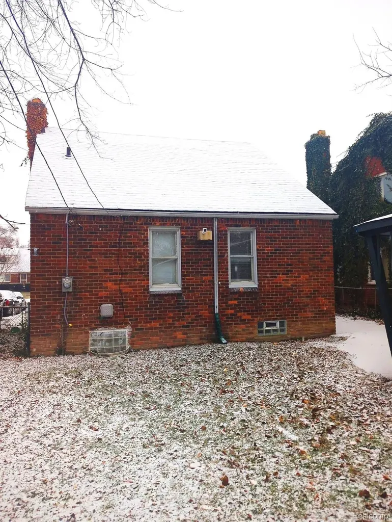 20313 Schoenherr Street Detroit City MI 48205