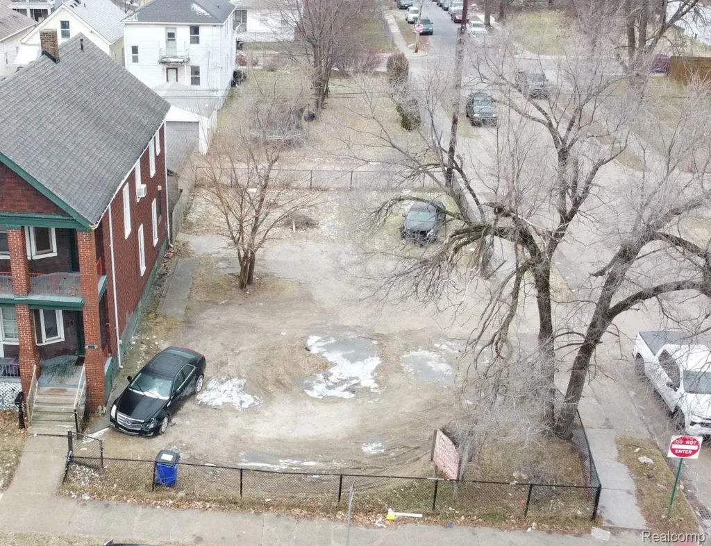 4665 Central Street Detroit City MI 48210