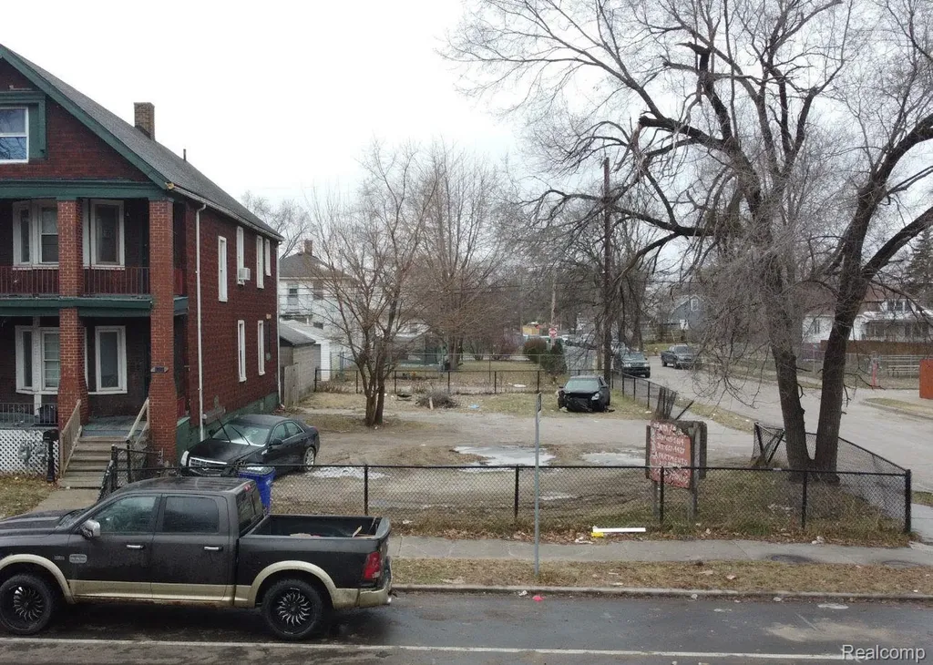 4665 Central Street Detroit City MI 48210
