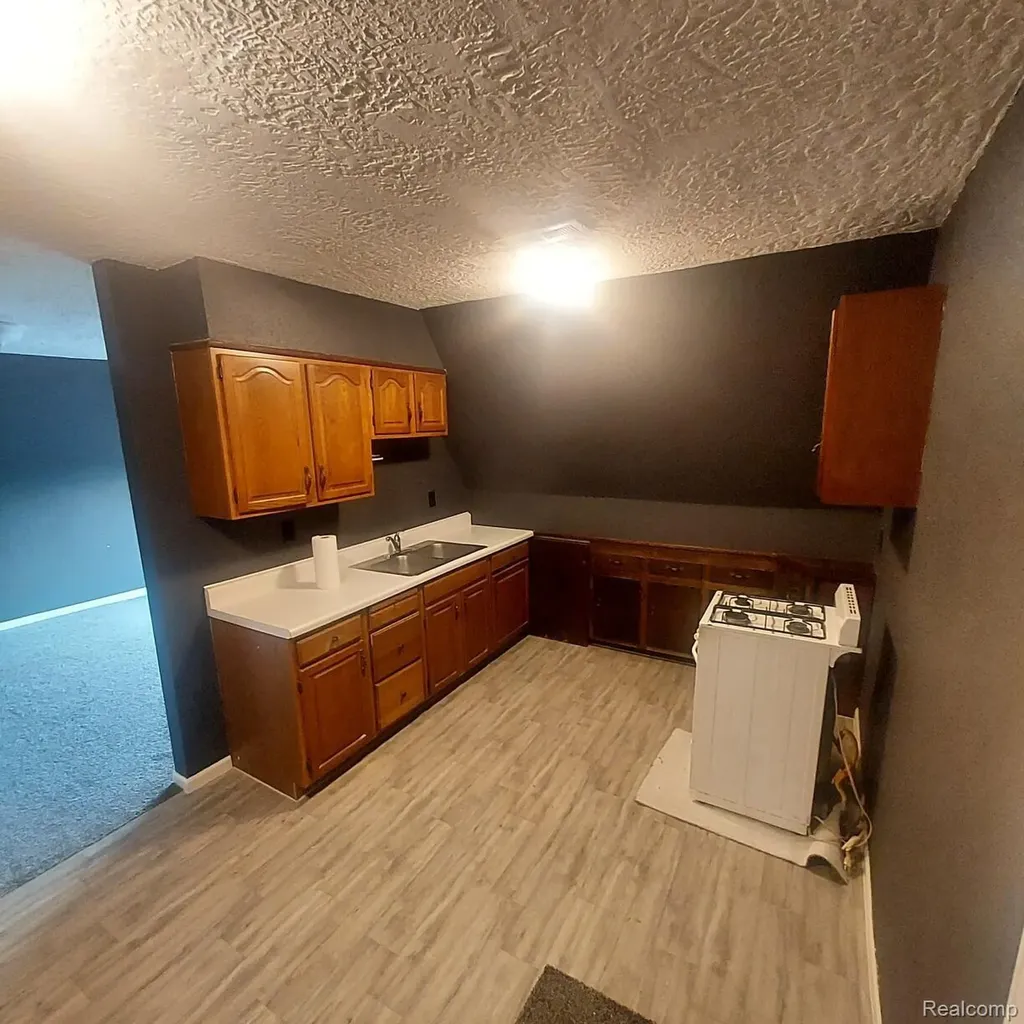 568 W Center Road Hampton Charter Township MI 48732