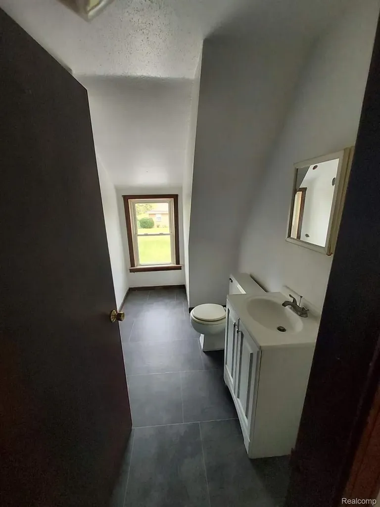 568 W Center Road Hampton Charter Township MI 48732