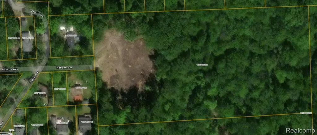 001 Hobson Waterford Charter Township MI 48328