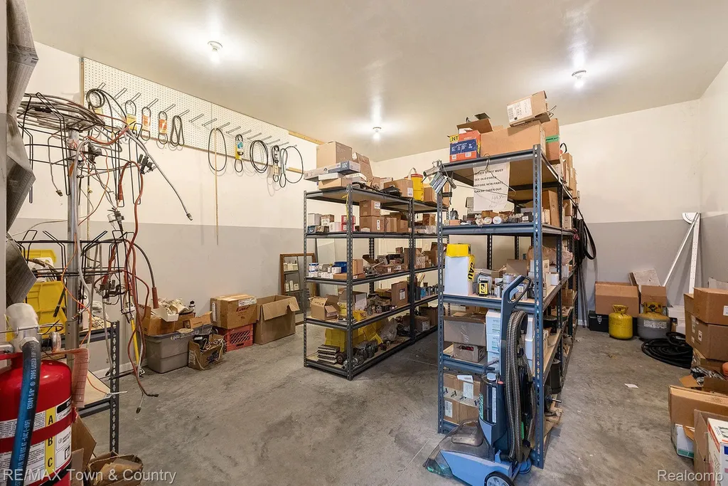 2170 Lavelle Road Flint Charter Township MI 48504