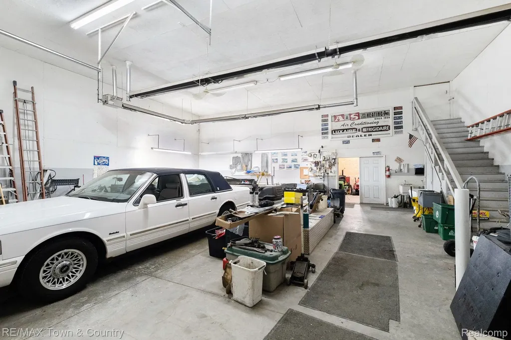 2170 Lavelle Road Flint Charter Township MI 48504