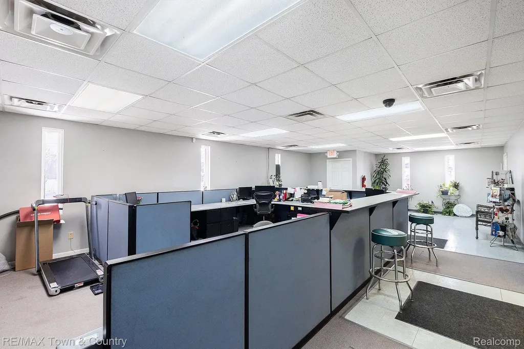2170 Lavelle Road Flint Charter Township MI 48504
