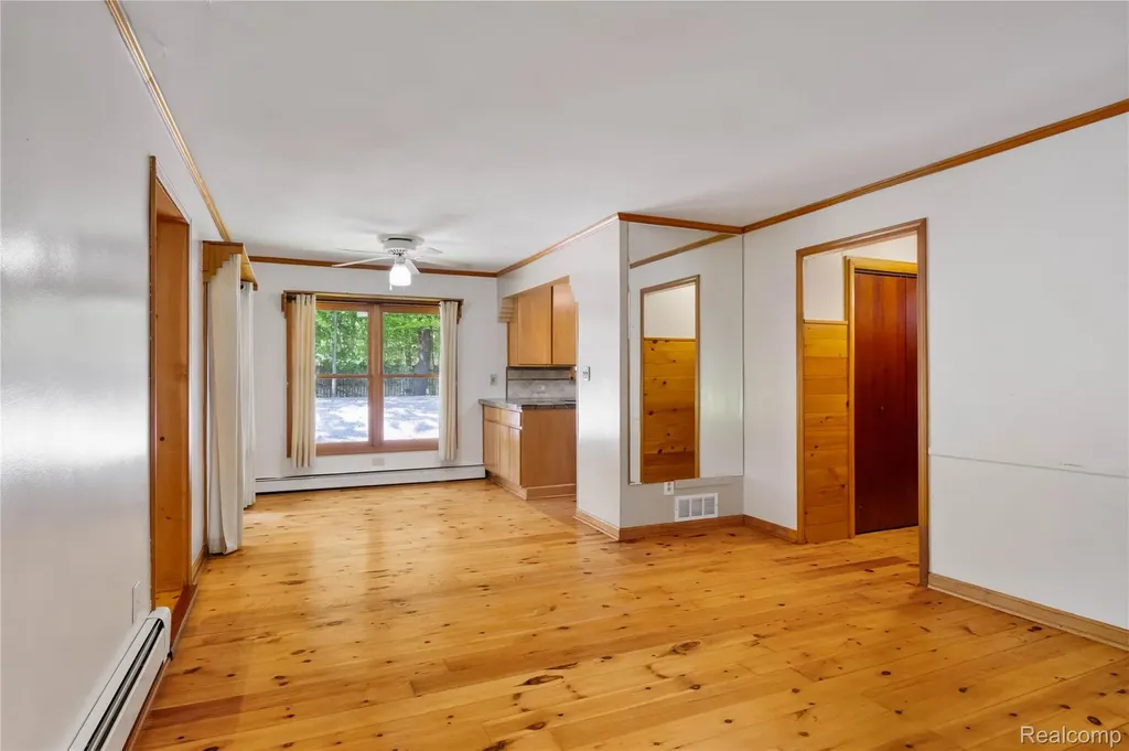 21417 Parker Street Farmington Hills City MI 48336