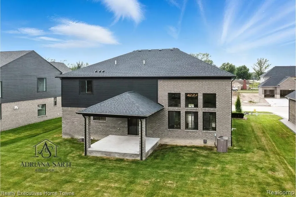 50964 Mistwood Drive Macomb Township MI 48042