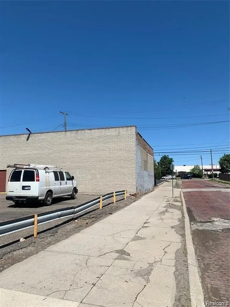 1400 W Fort Street Detroit City MI 48216
