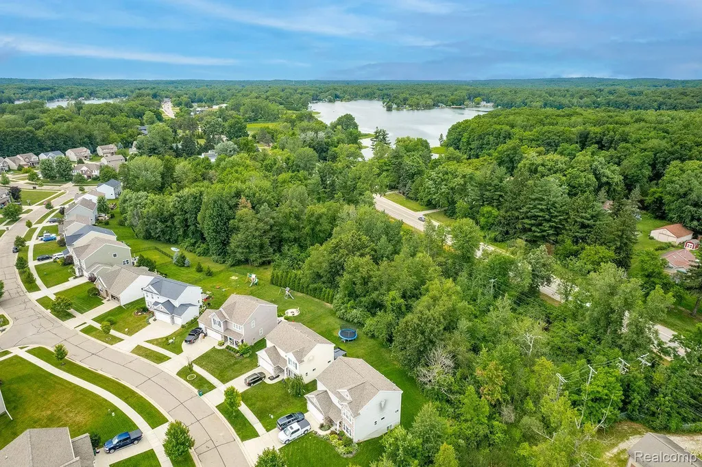 2436 Ortonville Road Brandon Charter Township MI 48462