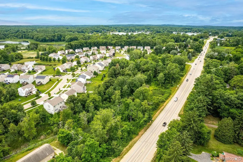 2436 Ortonville Road Brandon Charter Township MI 48462